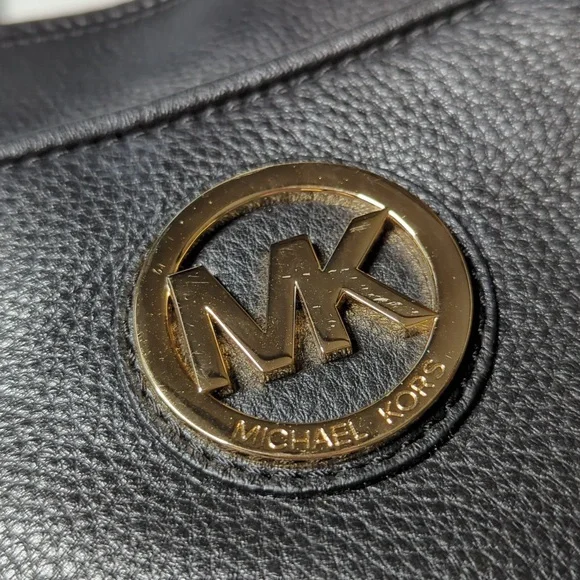 Michael Michael Kors Fulton pebbled leather black crossbody - Picture 4 of 14